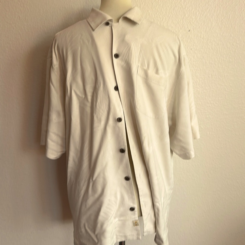 Tommy Bahama Short-Sleeve Shirt   Size L